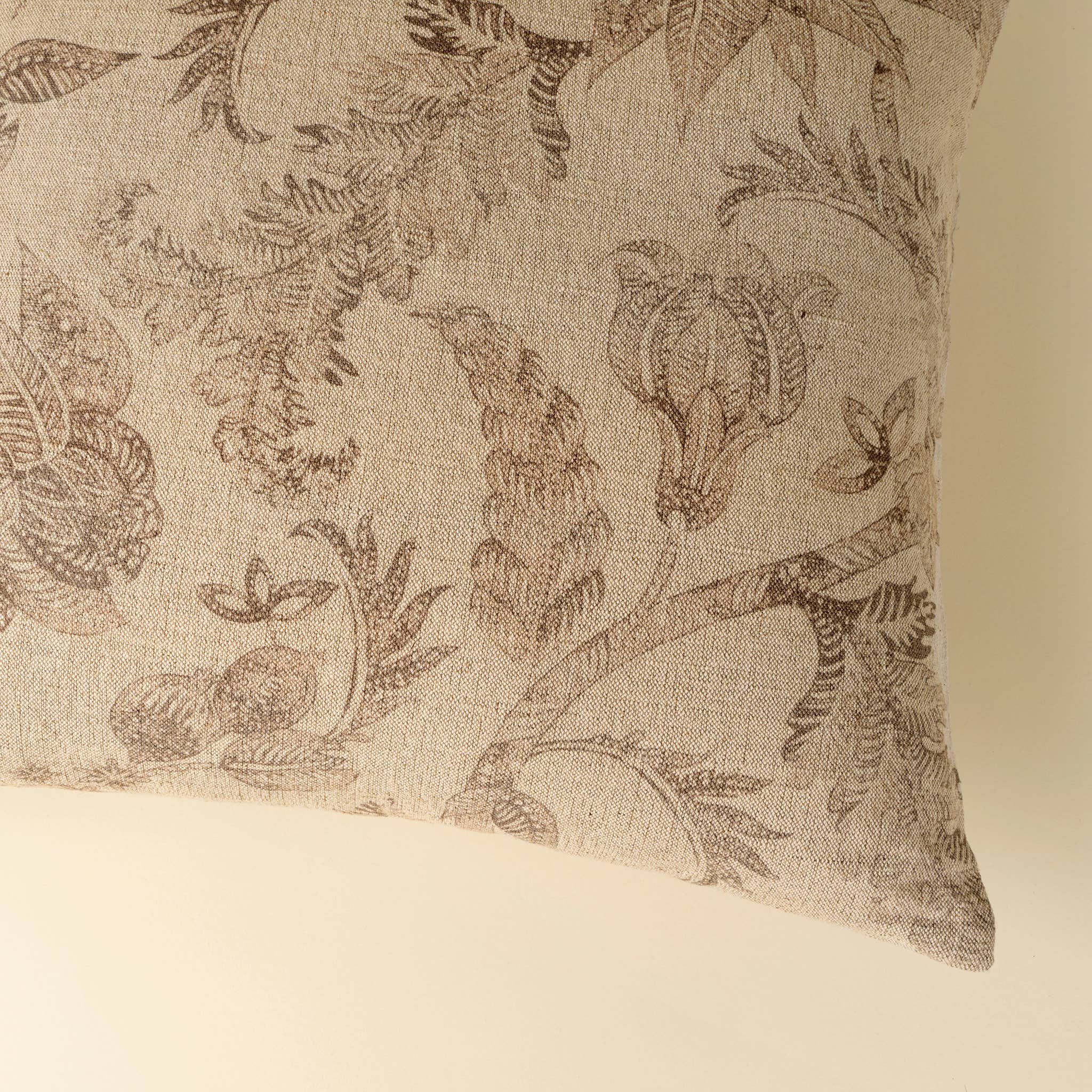 20x20 Meadowlark Pillow, Brown