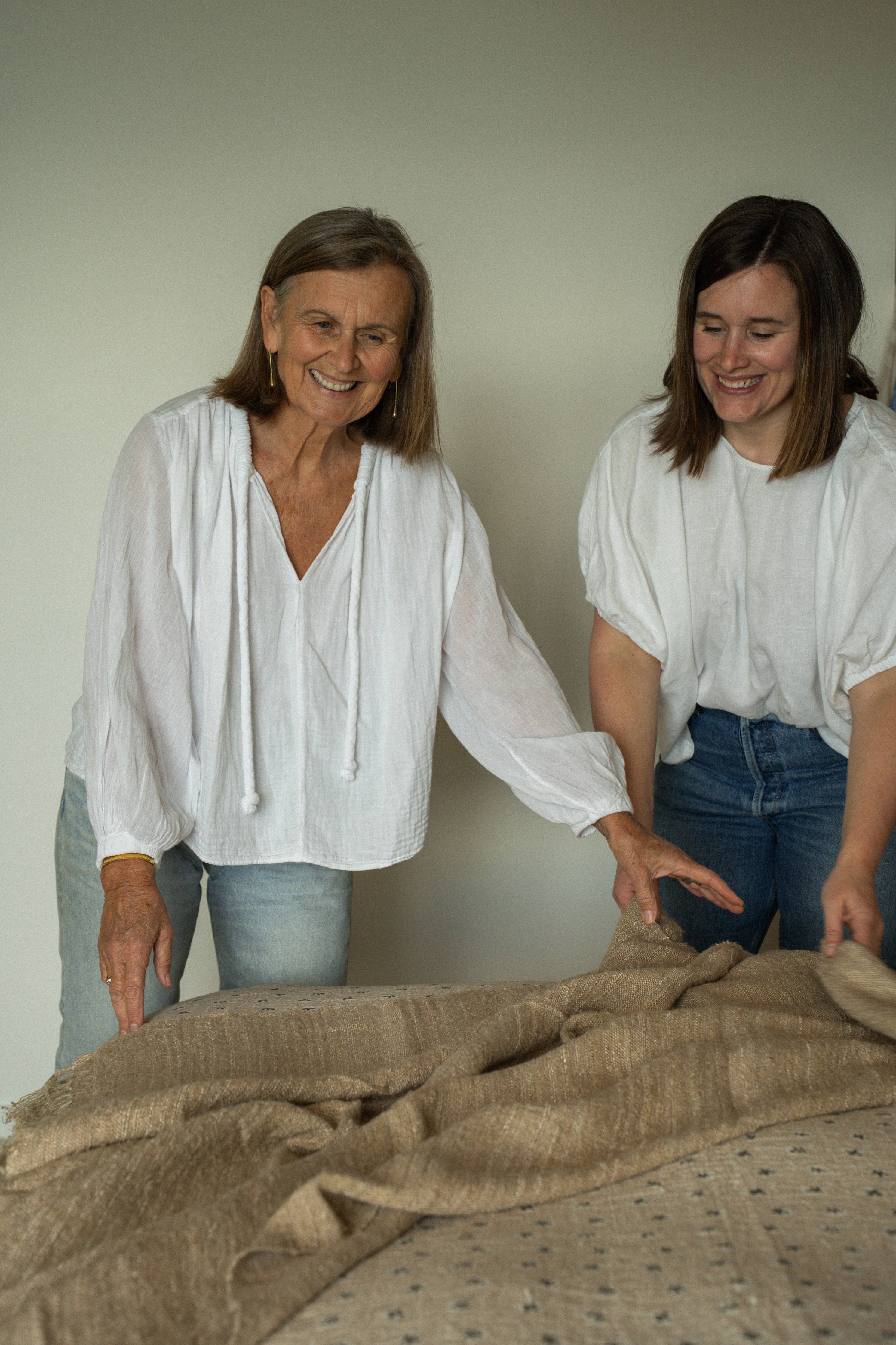 Nomad Linen Weave Throw, Fawn