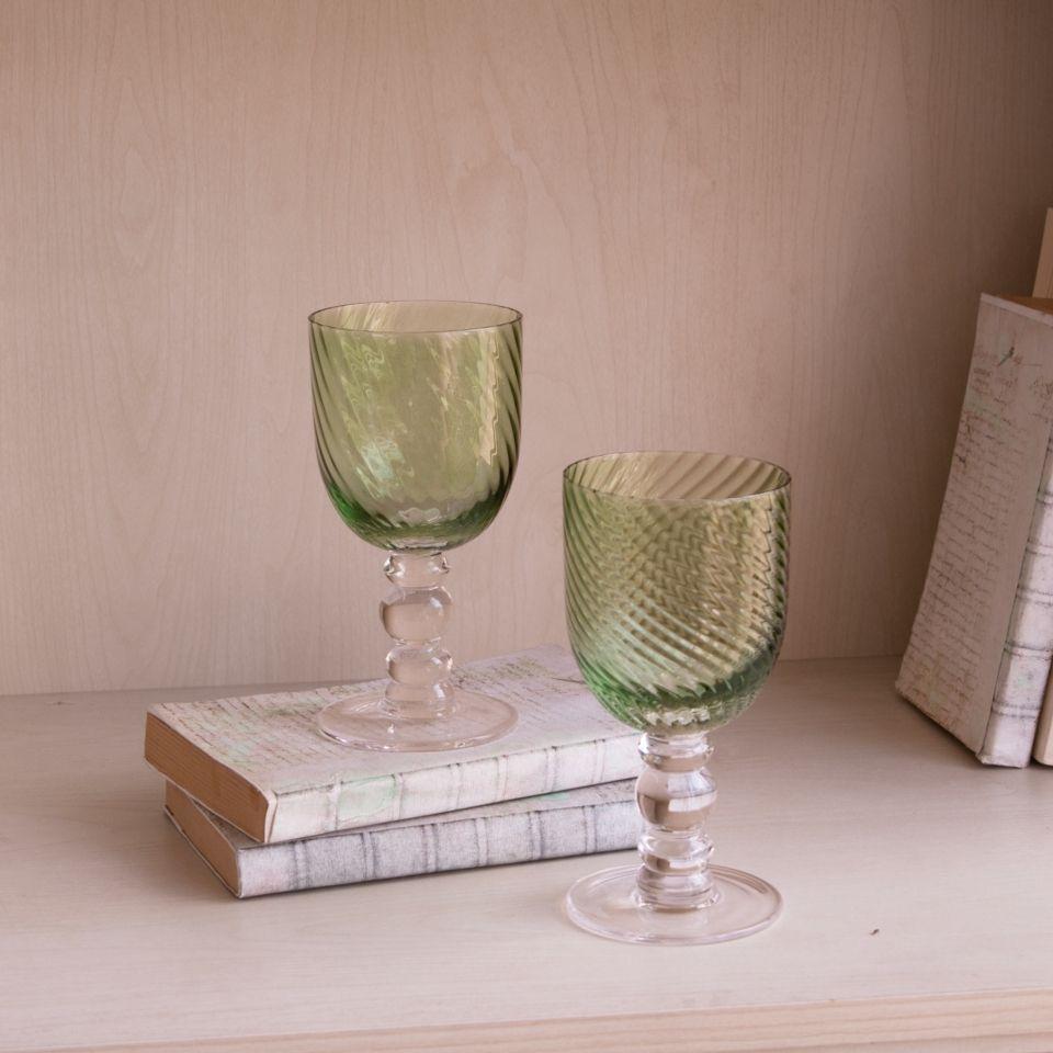 GLASS French Swirl Wine Set of 4 (Green)