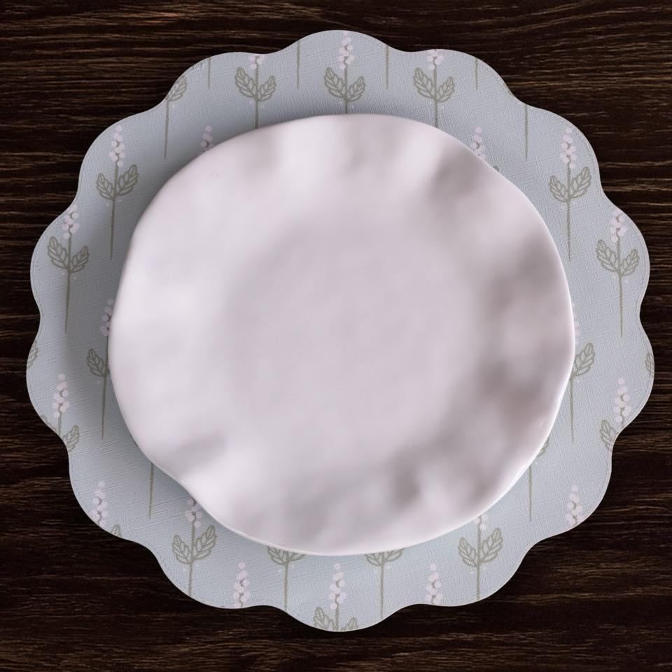 VIDA Chinoiserie Reversible  Round Placemats Set of 4 (Light Teal &amp; White)