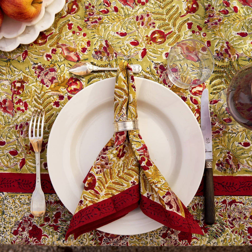 Winter Garden Red & Green | French Tablecloths
