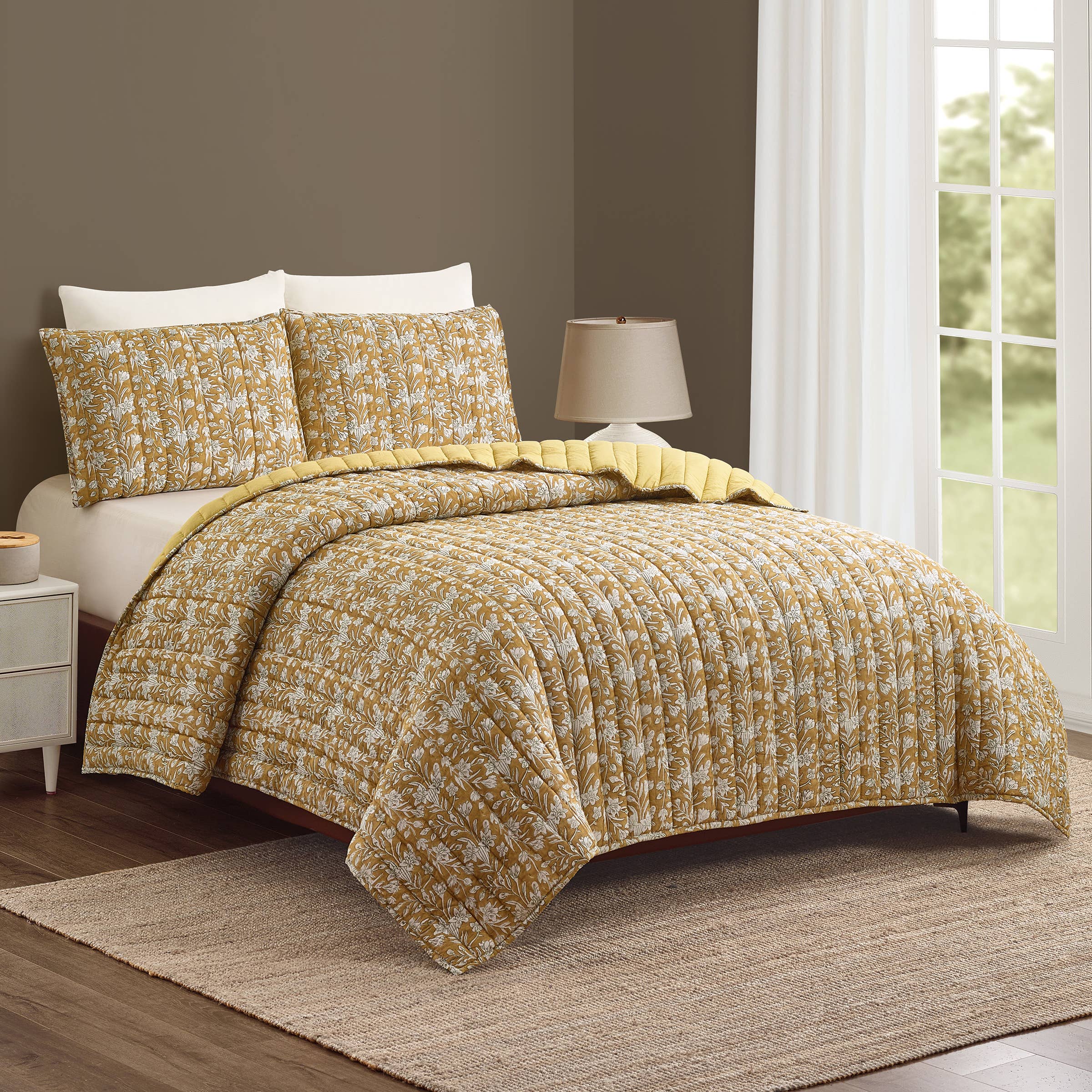 BLOCK PRINT SKETCHED FLORAL QUILT - Laurel & Mayfair