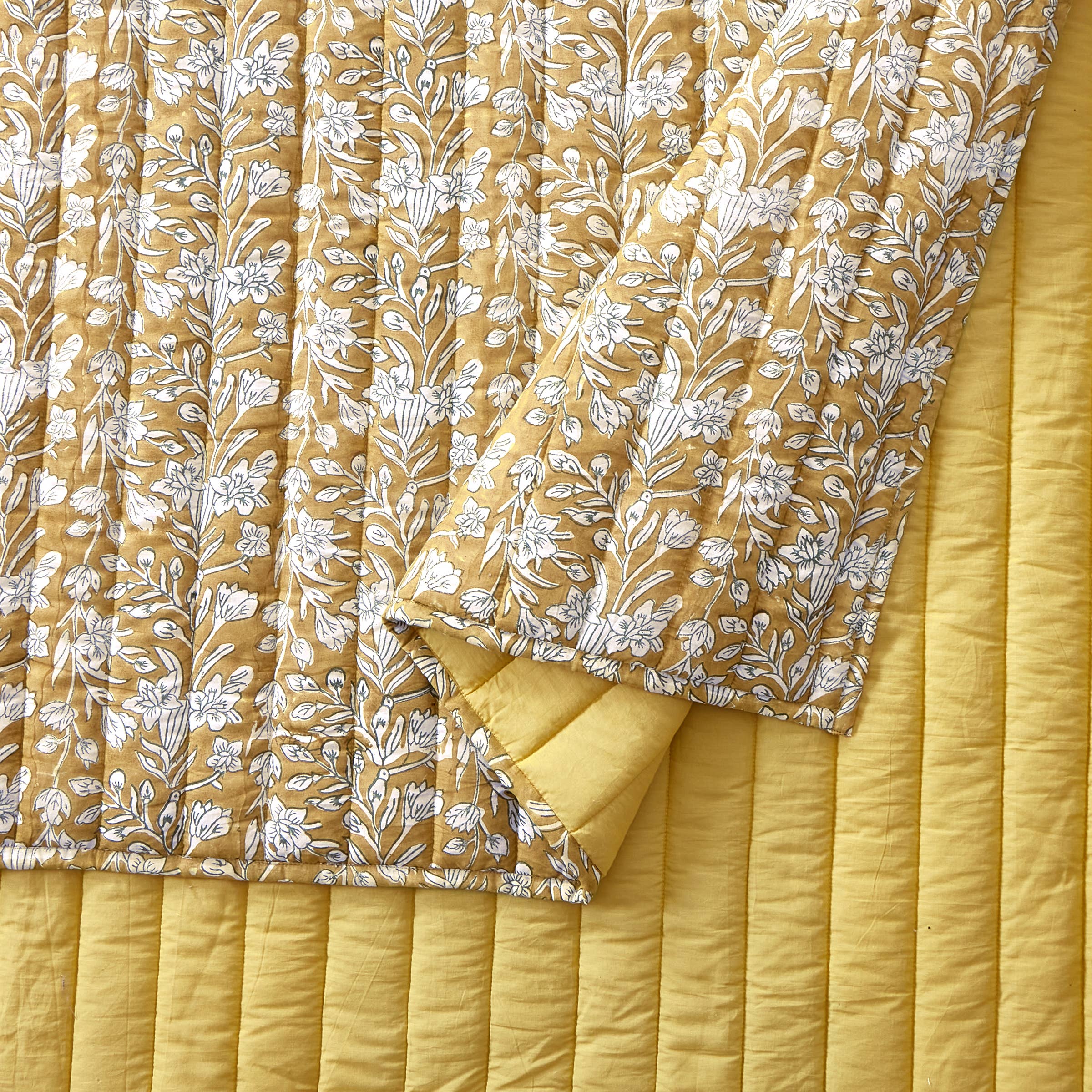 BLOCK PRINT SKETCHED FLORAL QUILT - Laurel & Mayfair