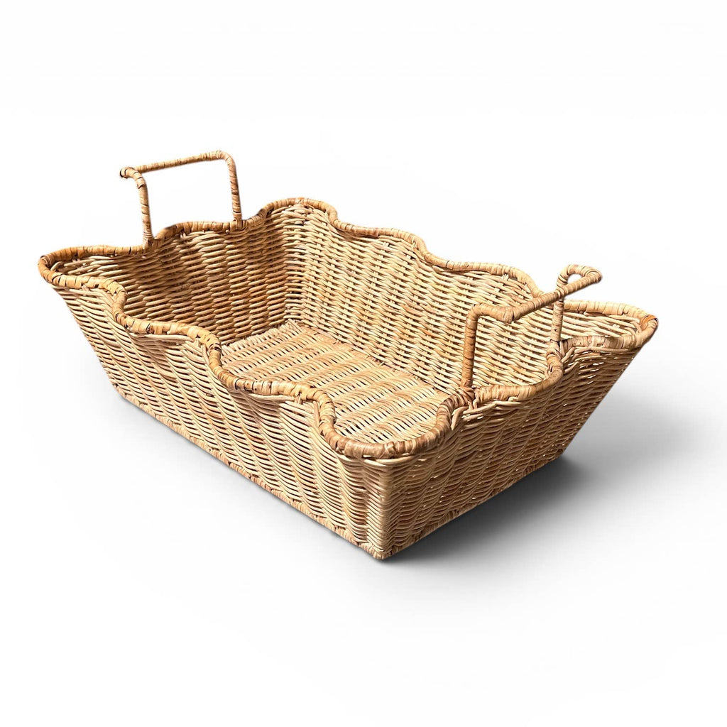 Small Scalloped Tray