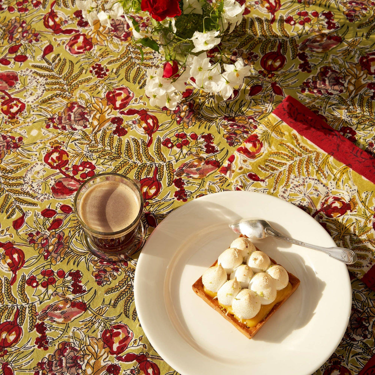 Winter Garden Red & Green | French Tablecloths