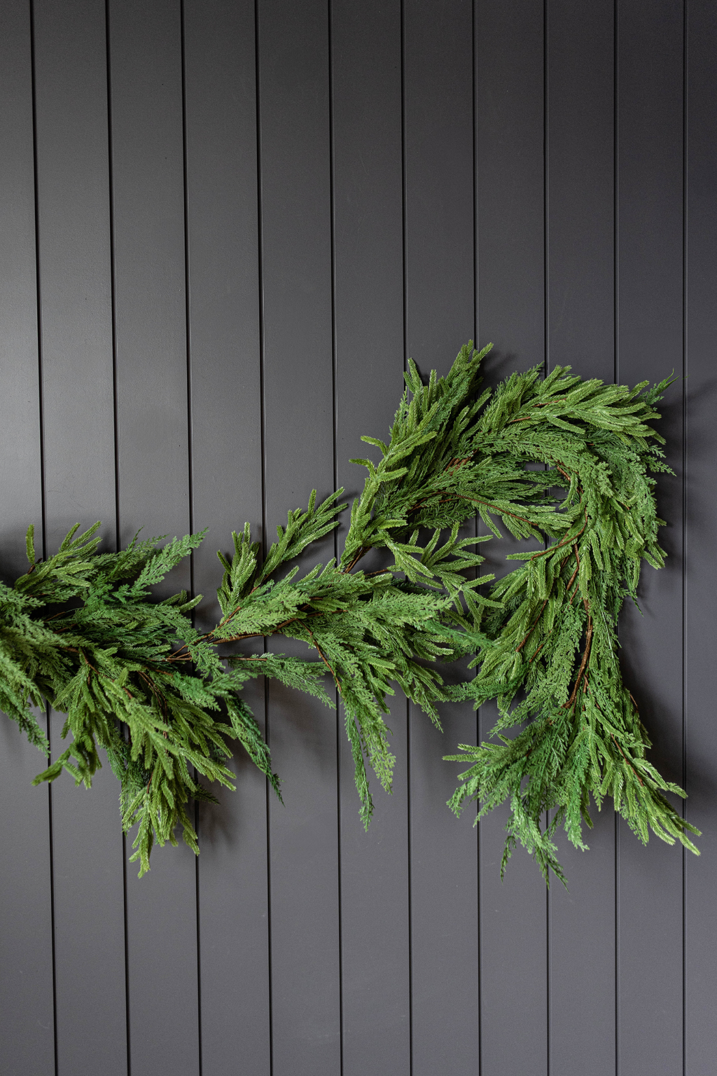 Norfolk & Cypress Mixed Real Touch Garland - 9 Ft