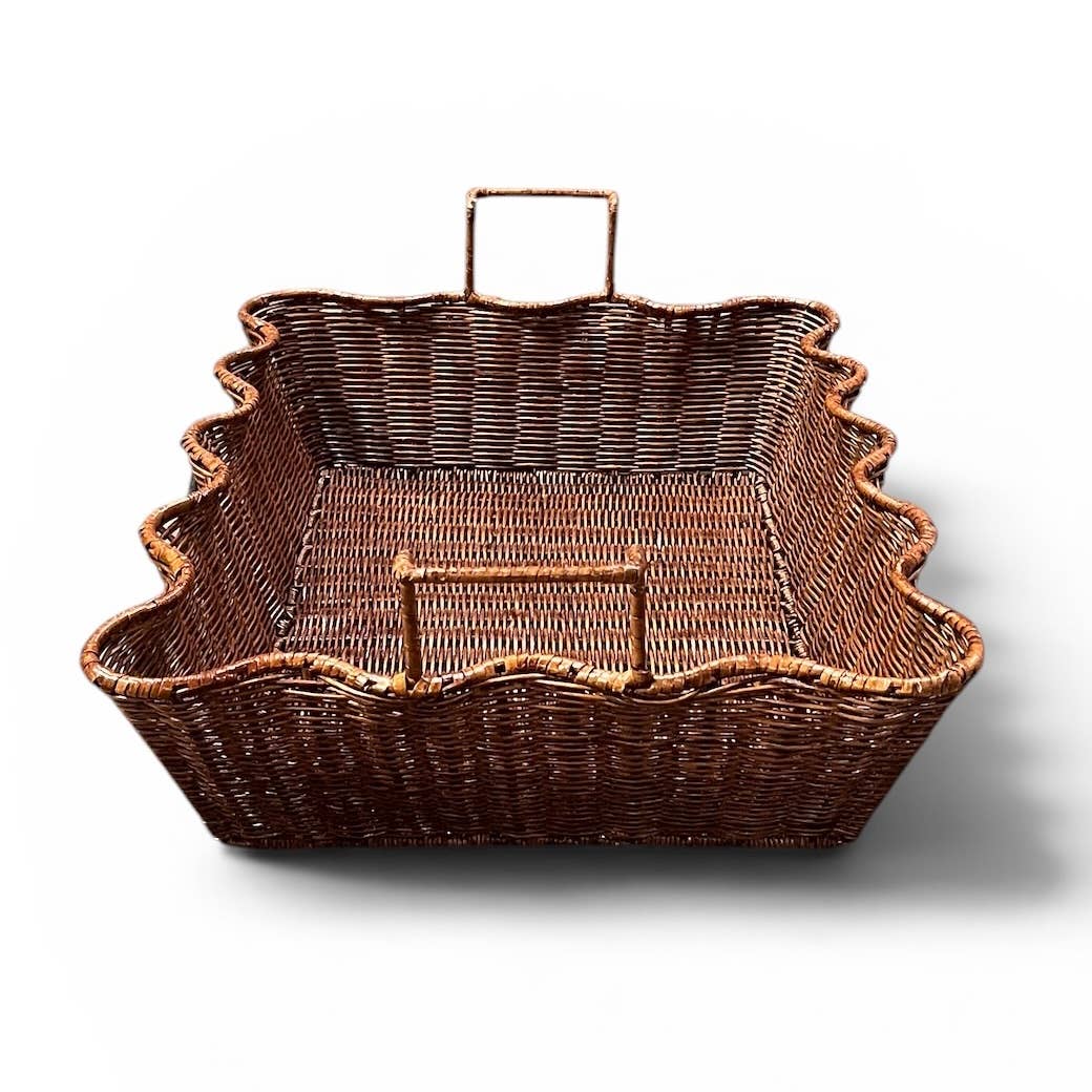 Large Scalloped Tray