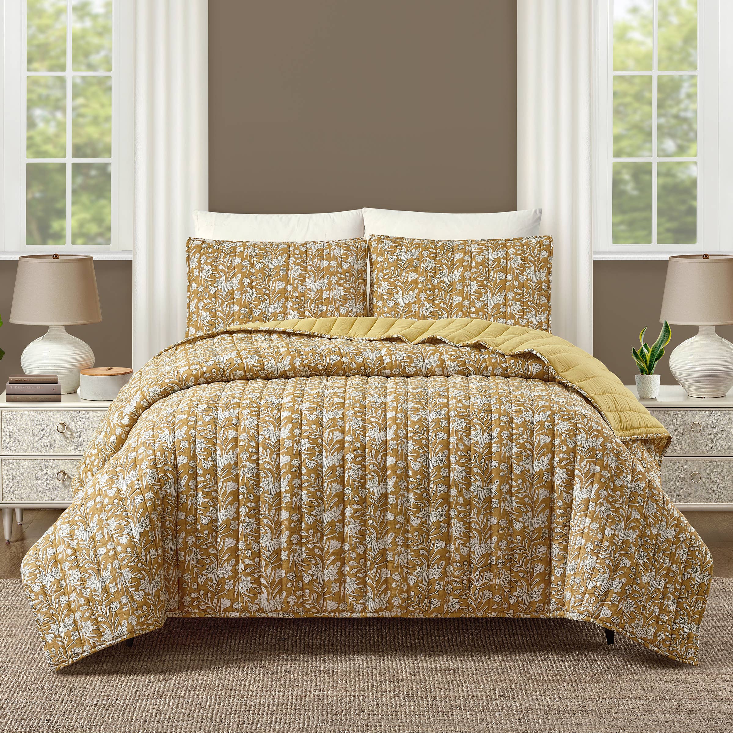 BLOCK PRINT SKETCHED FLORAL QUILT - Laurel & Mayfair