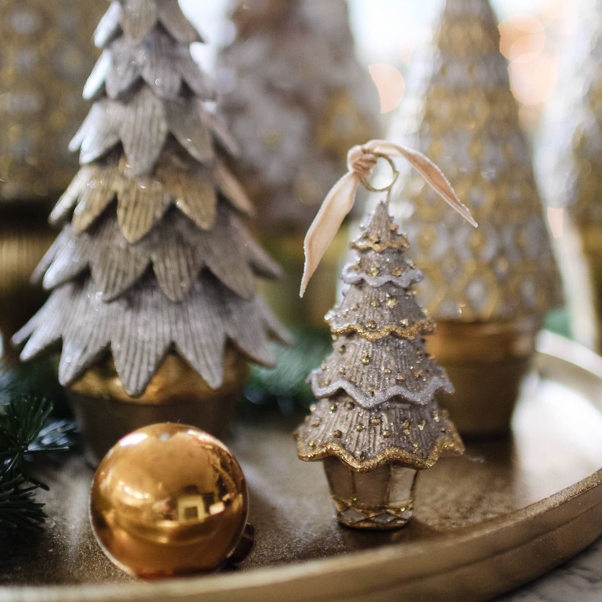 4.5" Layered Beaded Tree Place Card Holder (Dark Champagne)