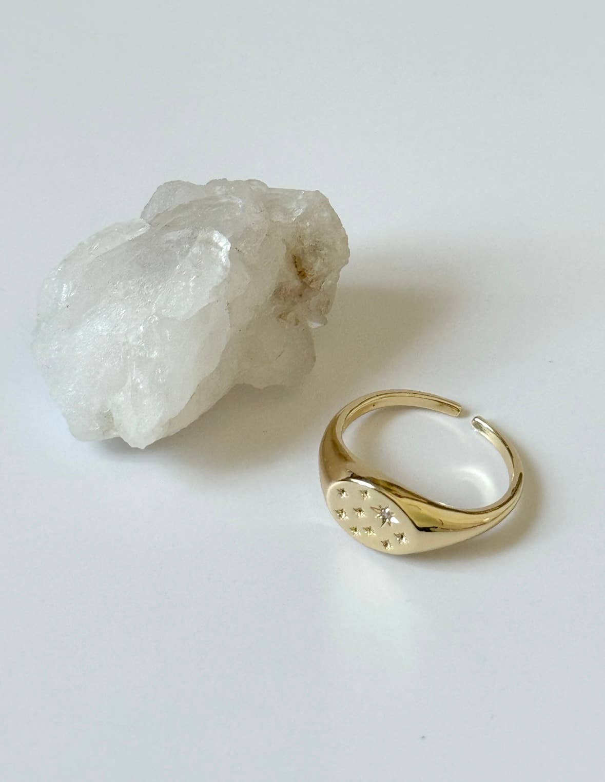 Etoile Signet Ring