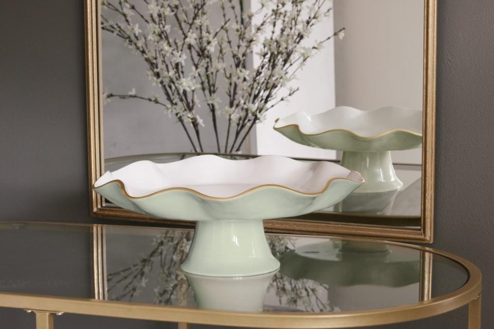 ENCANTO Carola Pedestal Cake Plate (Pistachio and White)