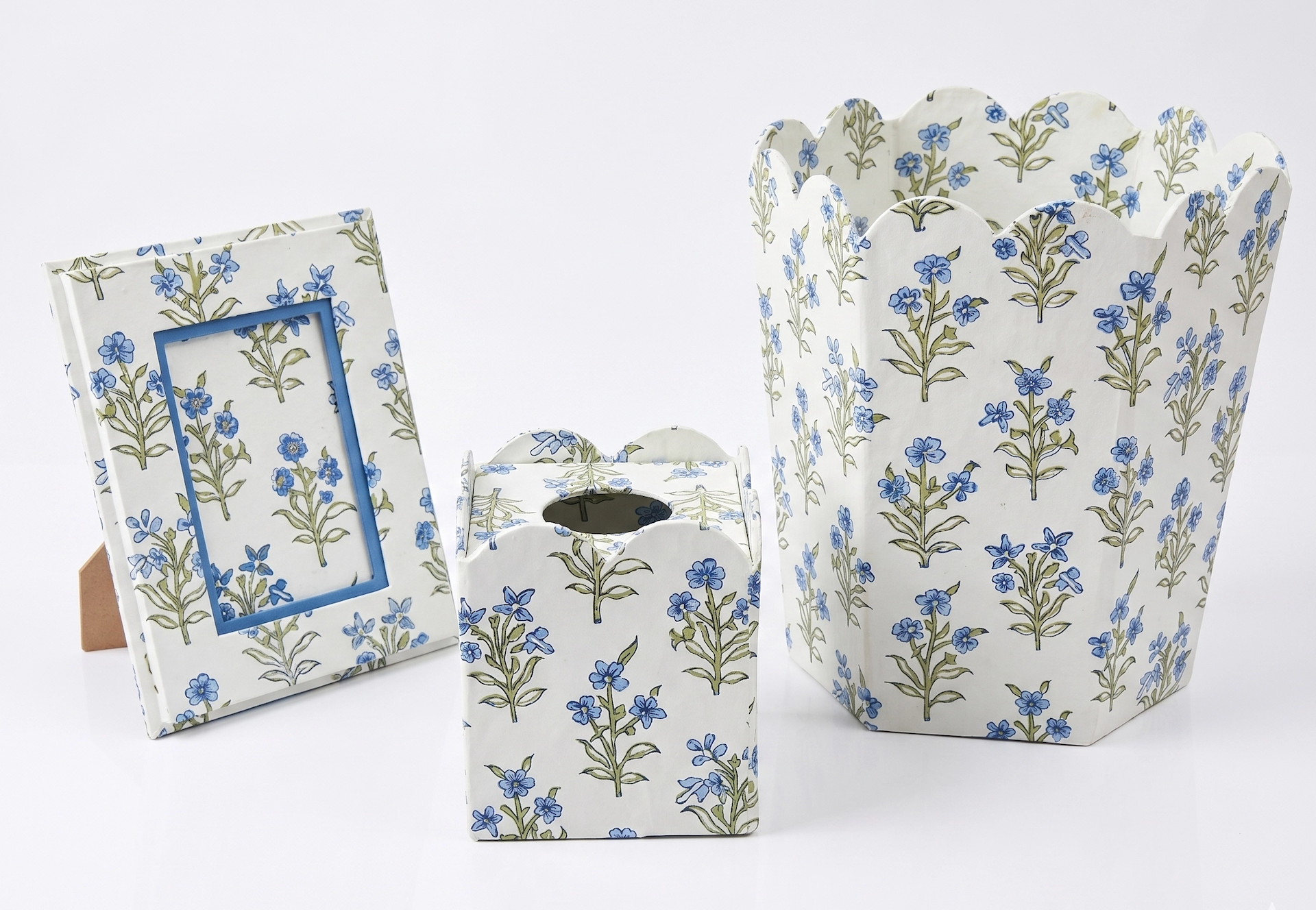 Handprinted Tissue Box - Pink City Courtyard