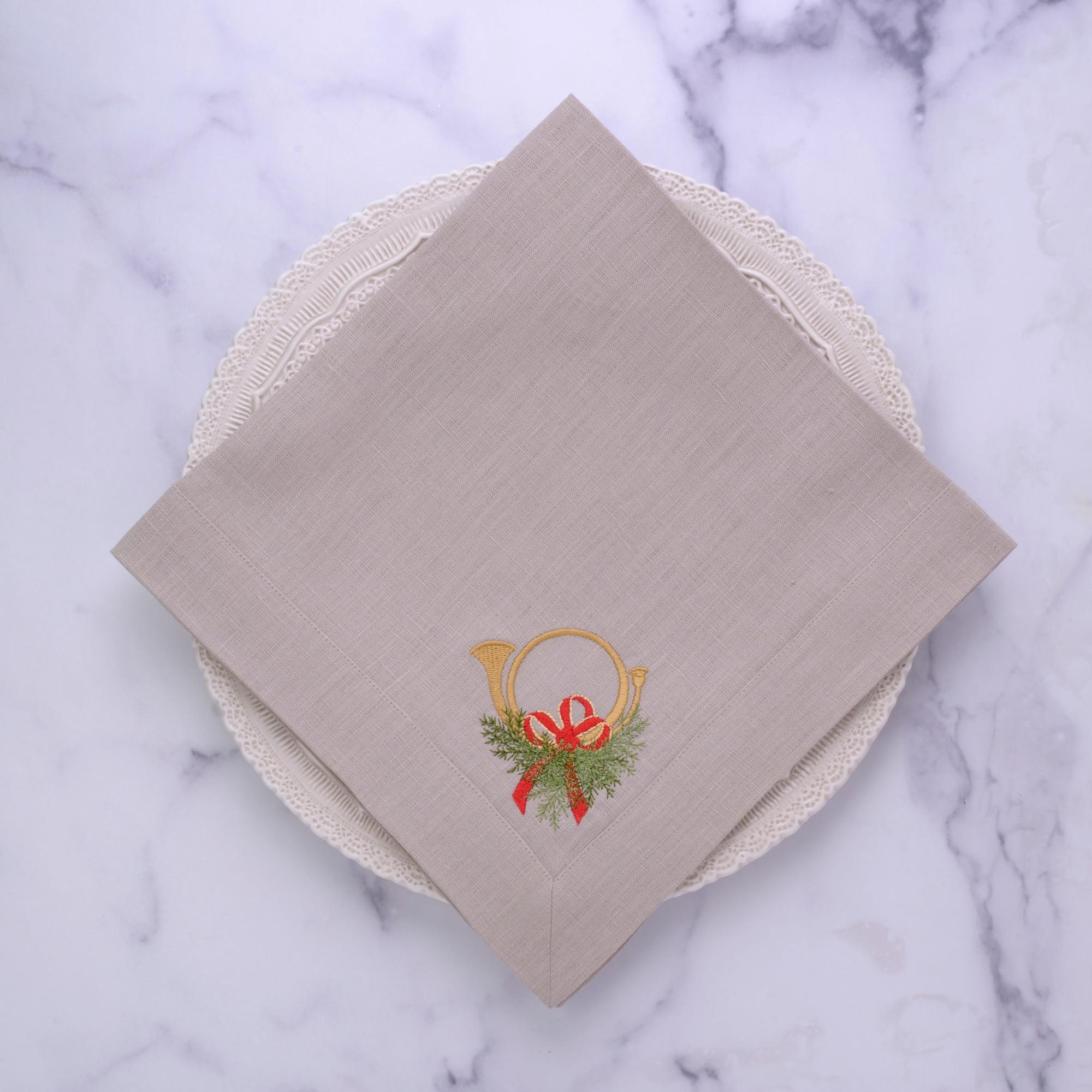 Holiday Horn with Bow, Soft Flax (Multi) large Napkin