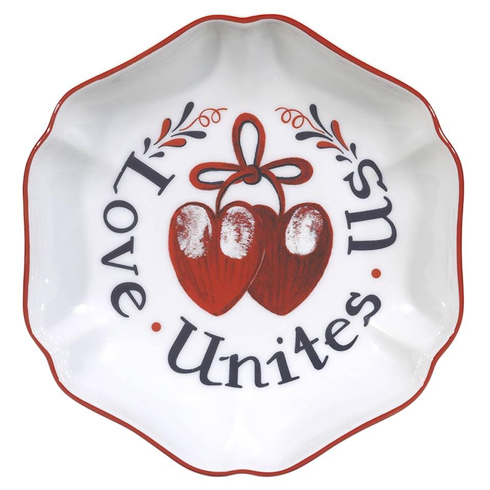 Love Unites Us