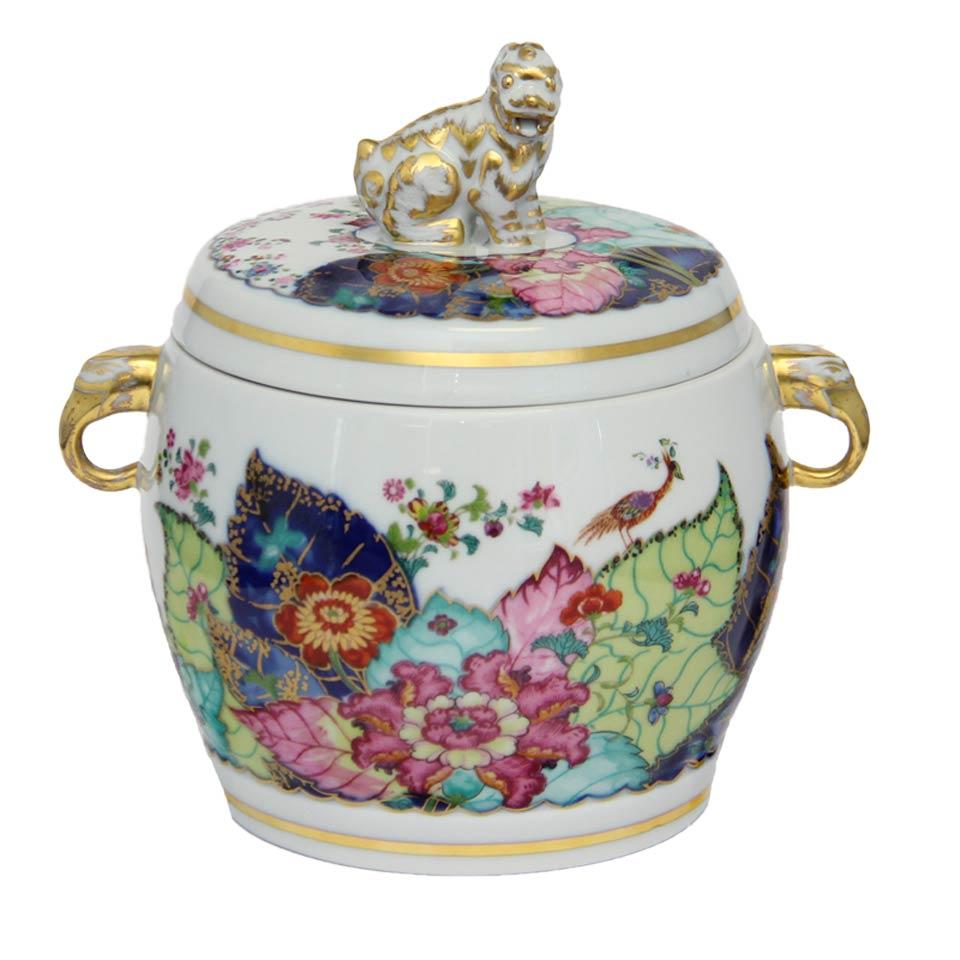 Tobacco Leaf Fu Dog Vessel