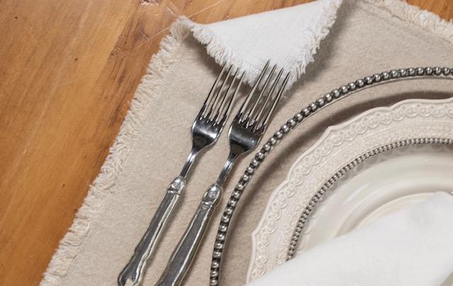 Provence Reversible , Natural/Off White
