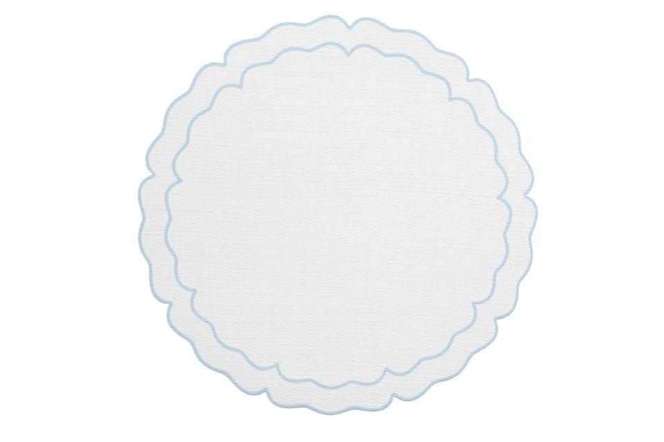 Vinilo Scalloped Placemat - Light Blue Edge