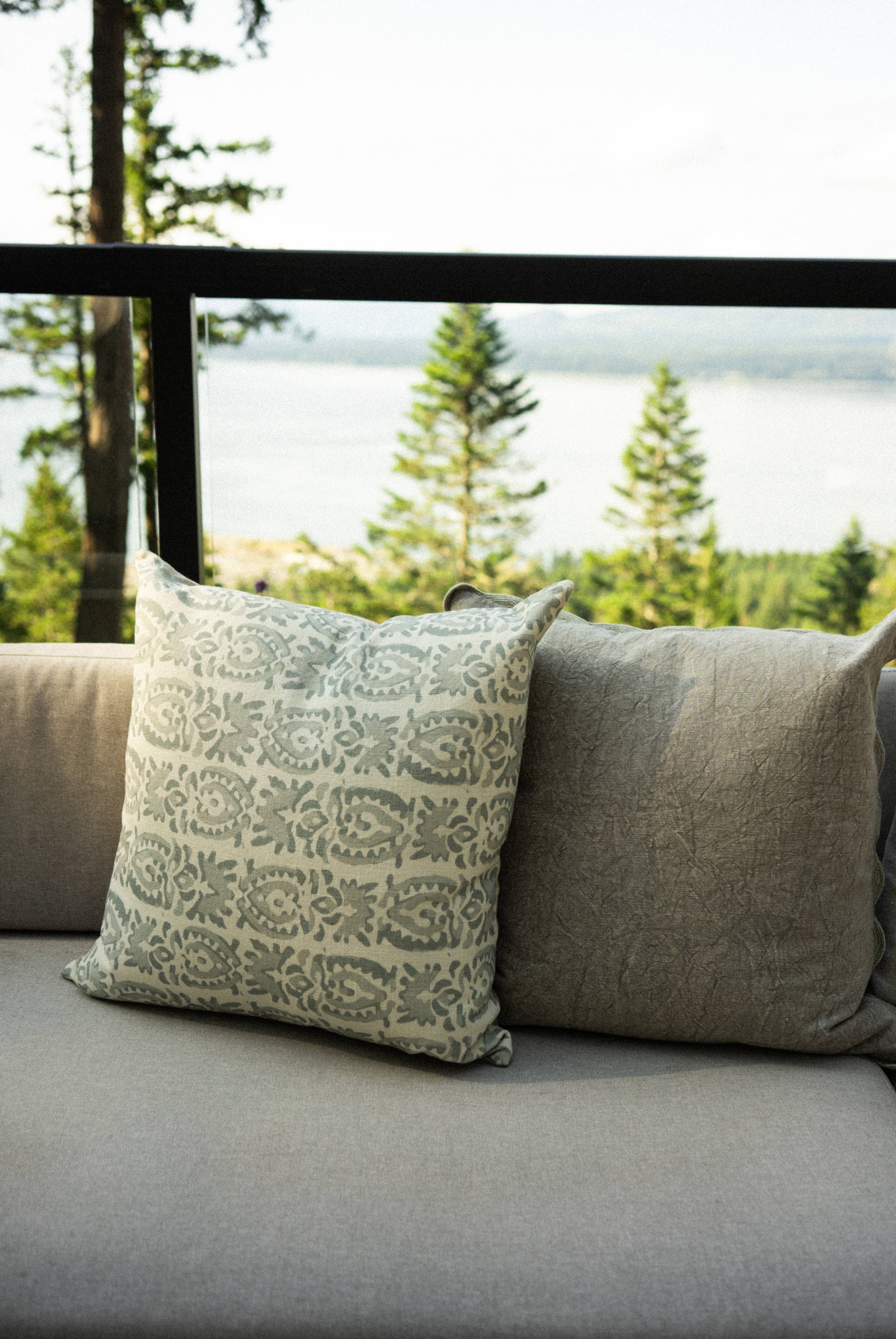 20x20 Laguna Pillow