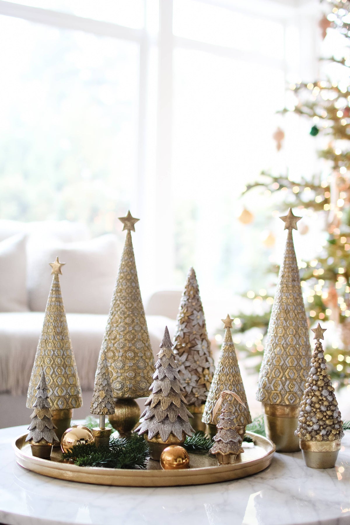4.5" Layered Beaded Tree Place Card Holder (Dark Champagne)