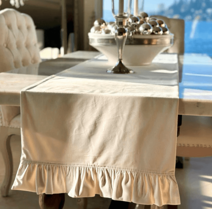 Velvet Cream Runner, With Ruffle 90"