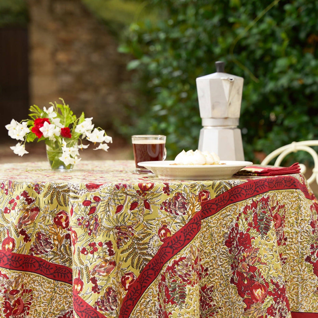 Winter Garden Red & Green | French Tablecloths