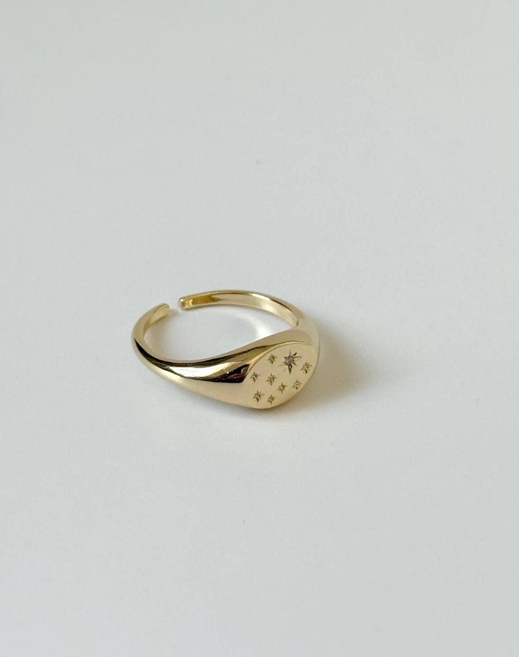 Etoile Signet Ring