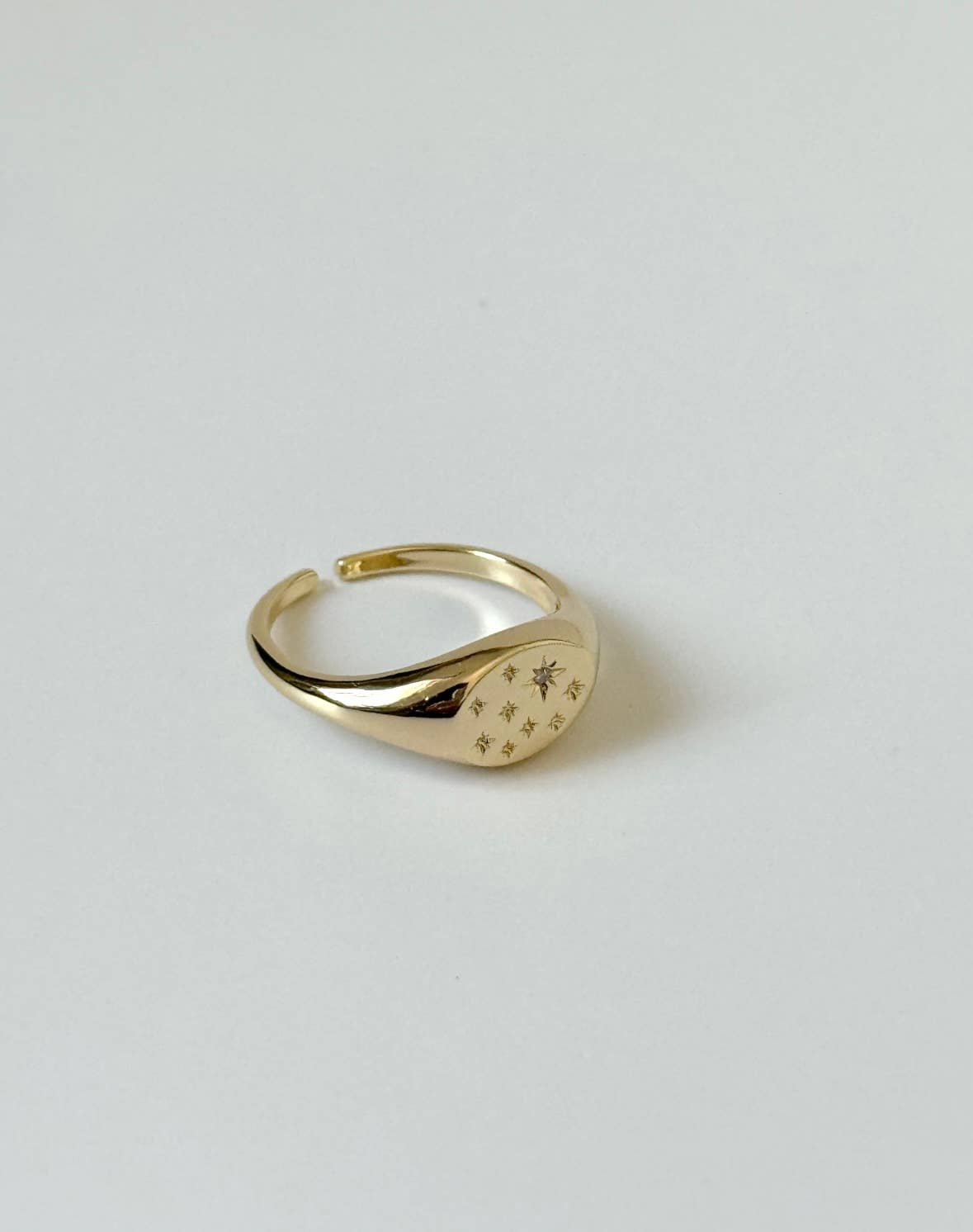 Etoile Signet Ring