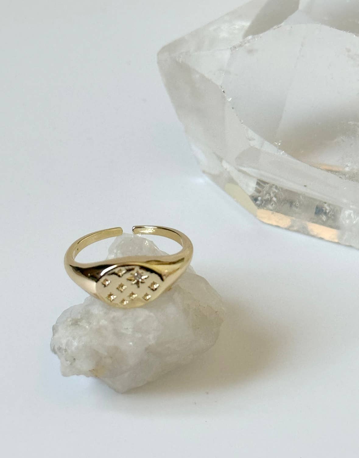 Etoile Signet Ring