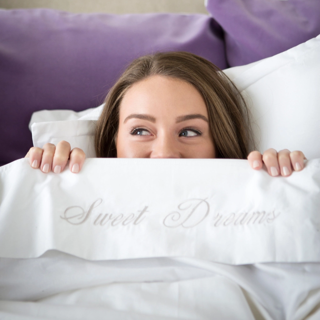 Custom Embroidered Sateen Sheet Set