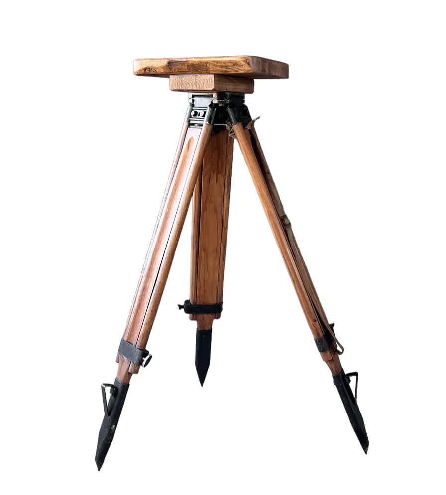 Tripod Pedestal